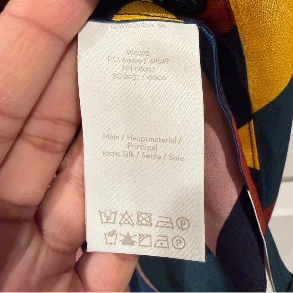 Boden 100% Silk Multicolor Geometric Print Button Down Blouse Shirt sz US6/UK10 - Picture 11 of 11